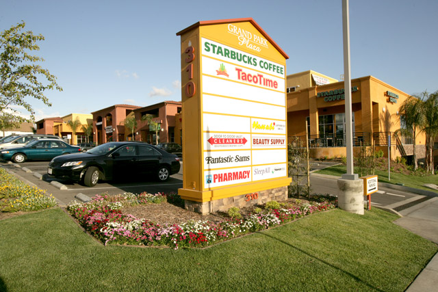 Grand Park Plaza thumbnail 2